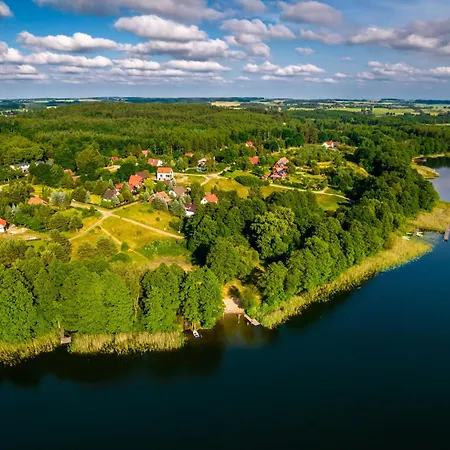 Mazury Dom Z Basenem Casa de Férias *